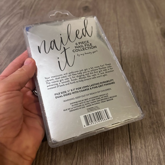 Nailed It 6Pcs Winter WonderlandNail Files 7inch File Size Dual Sided, Brand New - Picture 2 of 4